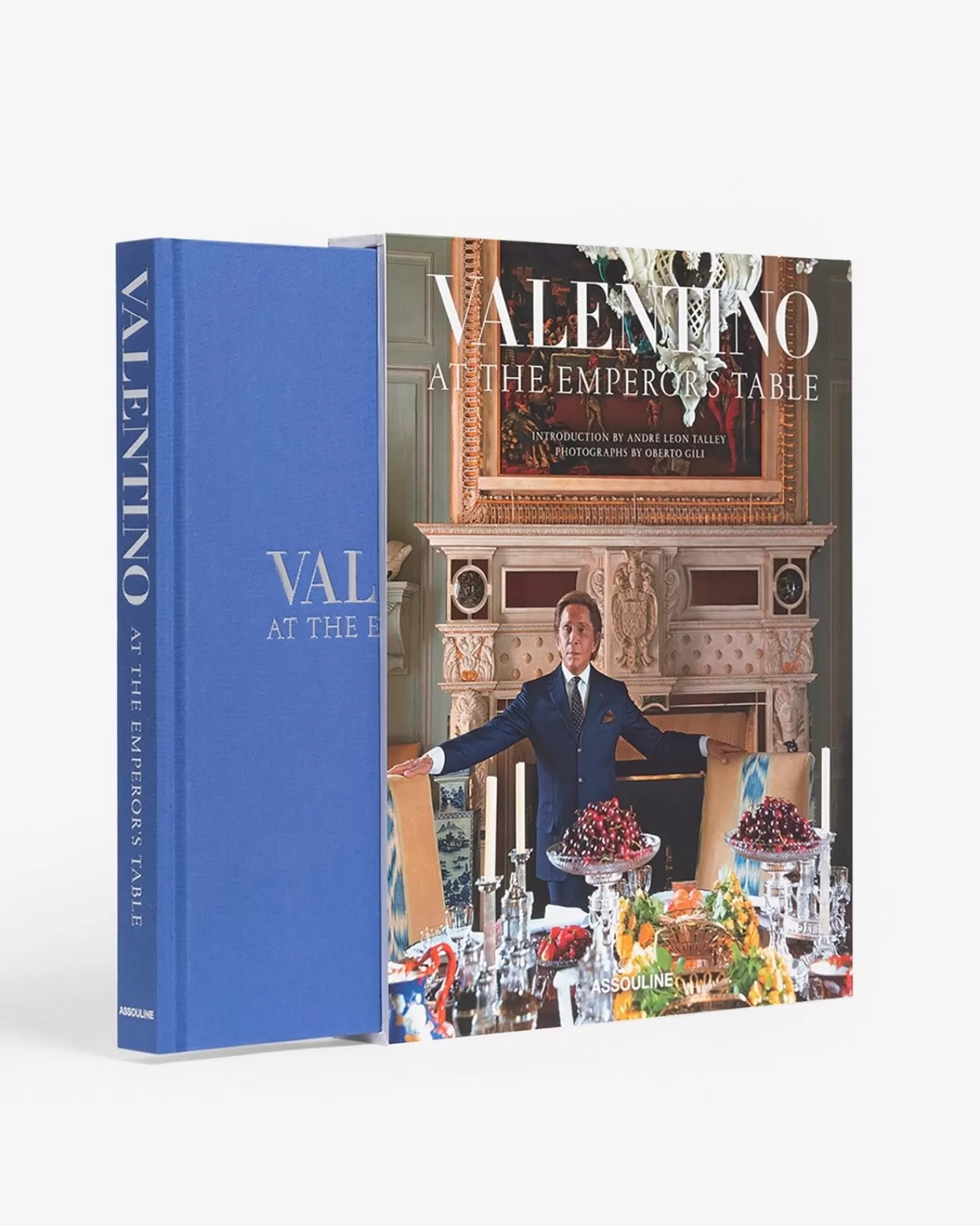 Valentino: Aan De Tafel Van De Keizer-Assouline Store